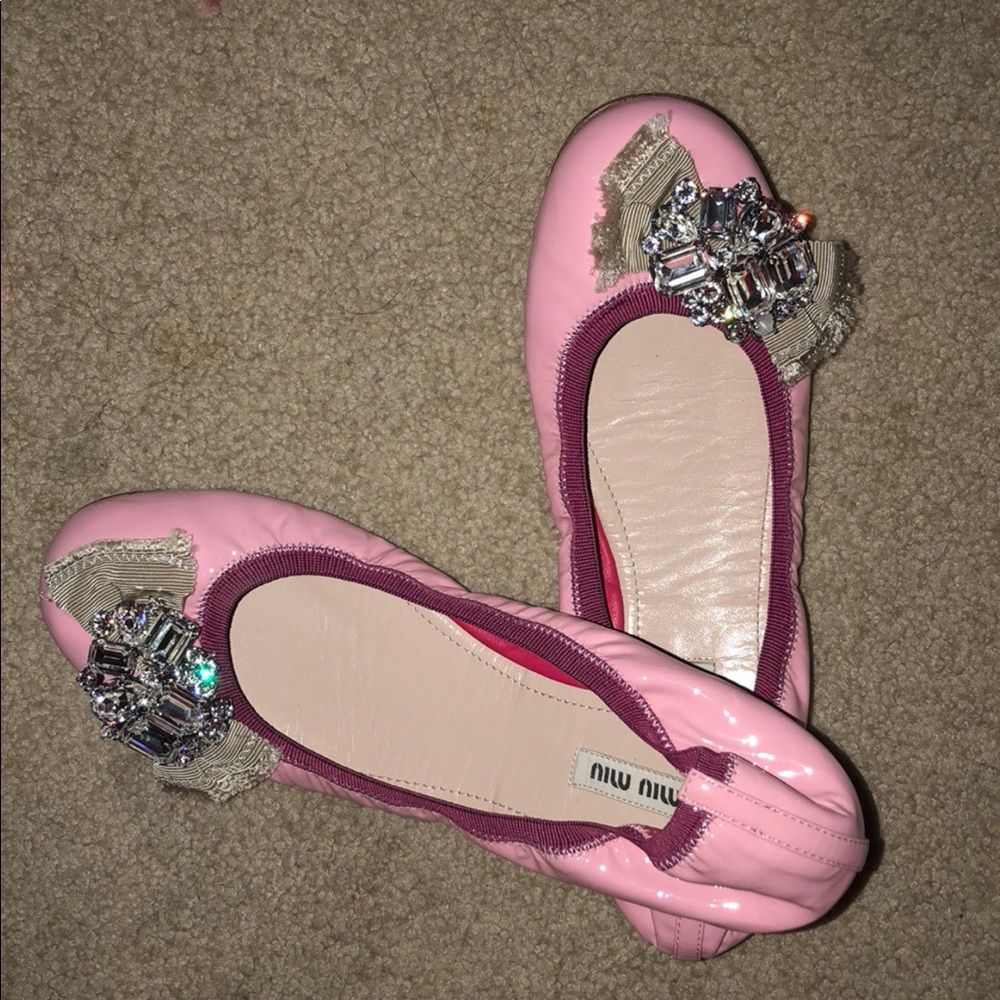 MIU MIU PINK FLATS (authentic) barely worn,